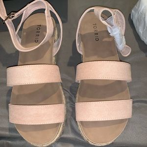Torrid blush platform